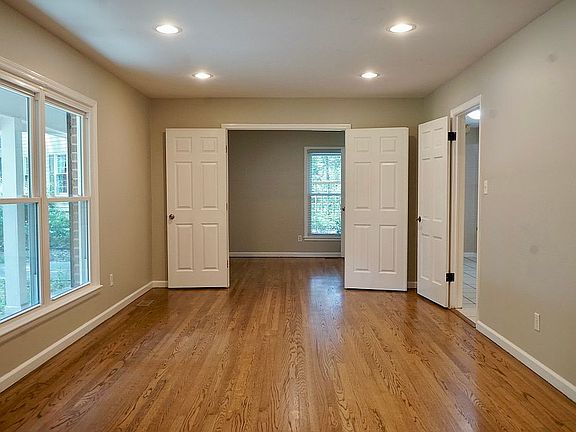 Sunny living room & office