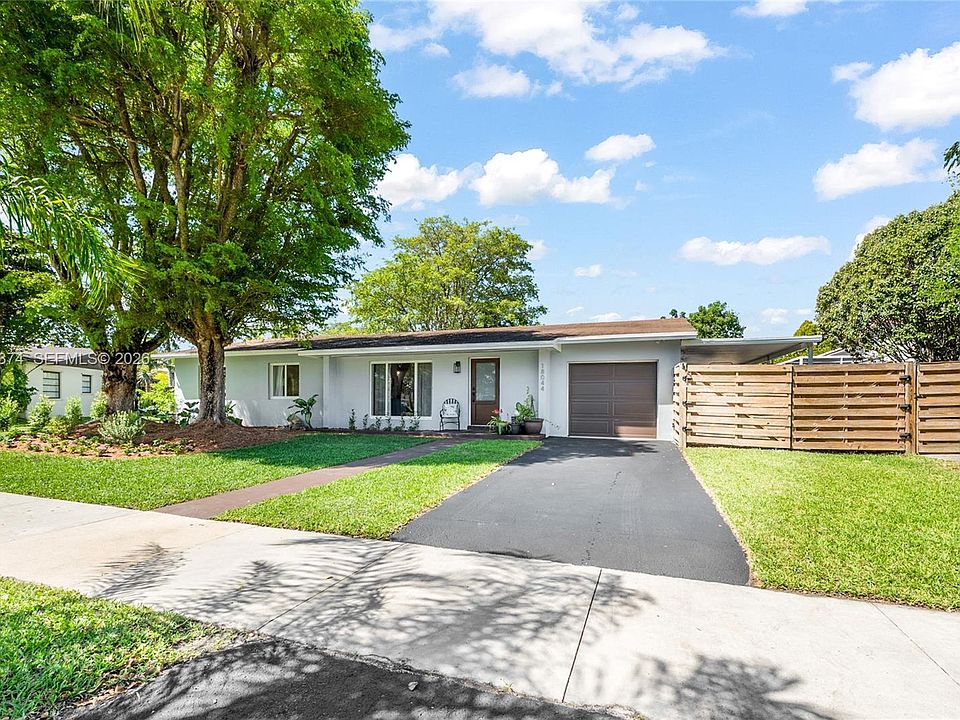 1st image of 18044 SW 89th Pl