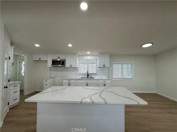 201 E Arrow Hwy Spc 35, Glendora, CA 91740