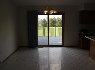 4621 Newell St, Waterloo, IA 50703