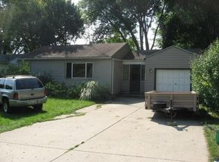 8609 Ramble Rd, Wonder Lake, IL 60097