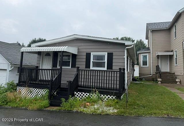 1st image of 98 Rose Ln