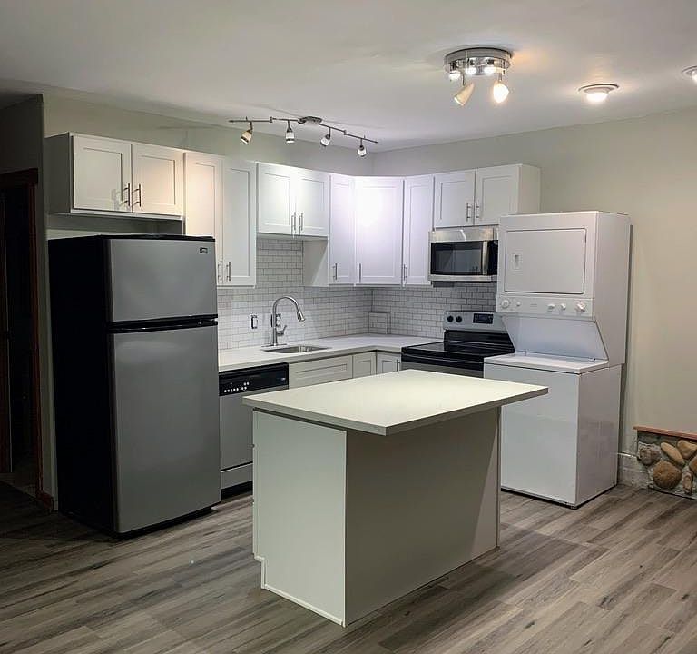 1st image of 22516 SE 304th Pl