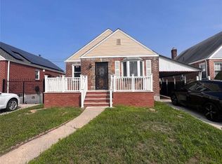 90 Sterling Rd, Elmont, NY 11003