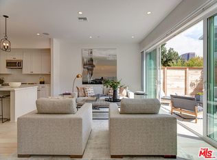 11979 Mayfield Ave, Los Angeles, CA 90049