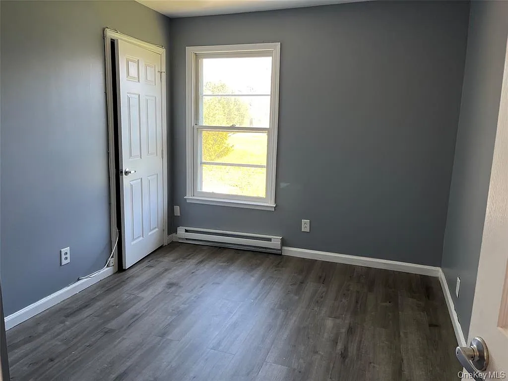 3 bed, 1.5 bath, 1000 sqft, $2,850 — Photo 4