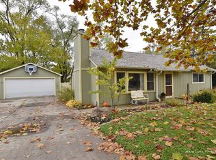 34W755 Skyline Dr, St Charles, IL 60174