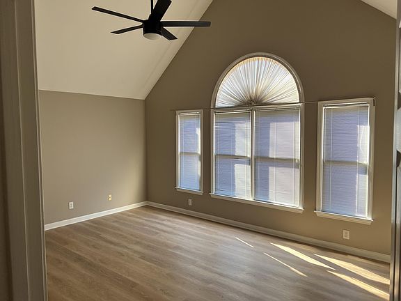3rd image of 1715 Windsong Park Dr