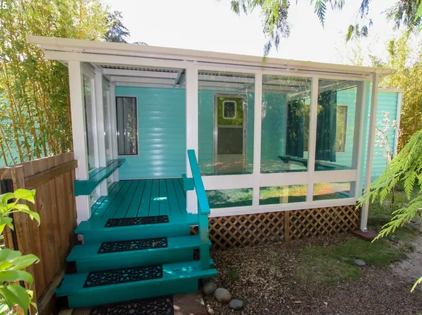 5346 Sand Dune Park Dr, Florence, OR 97439