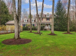 10 Sage Dr, Warren, NJ 07059
