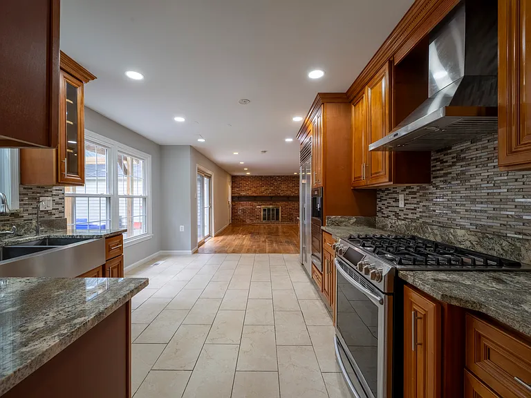 8808 Liberty Ln — Photo 8