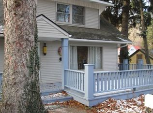 910 S Meadow St, Colfax, WA 99111