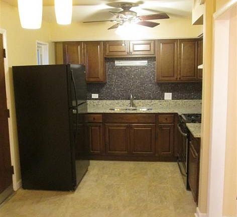3rd image of 8344 Christiana Ave #2W