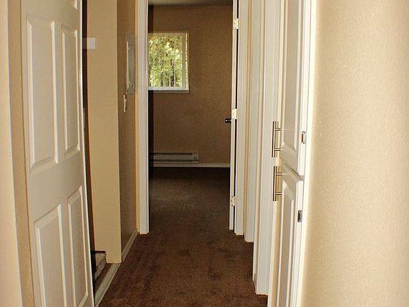 5th image of 800 SE 10th Ave APT 12