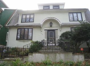 125 Gifford Ave, Jersey City, NJ 07304