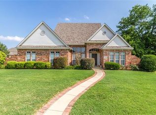 1801 W Westhill Dr, Cleburne, TX 76033