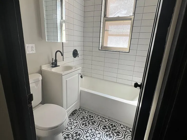 4035 Central Park — Photo 15