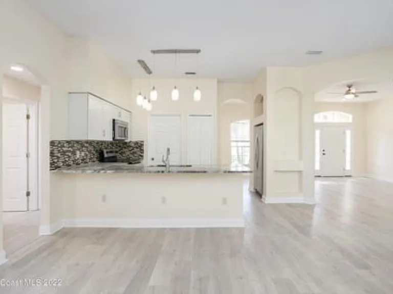 1873 Heartwellville St NW — Photo 8