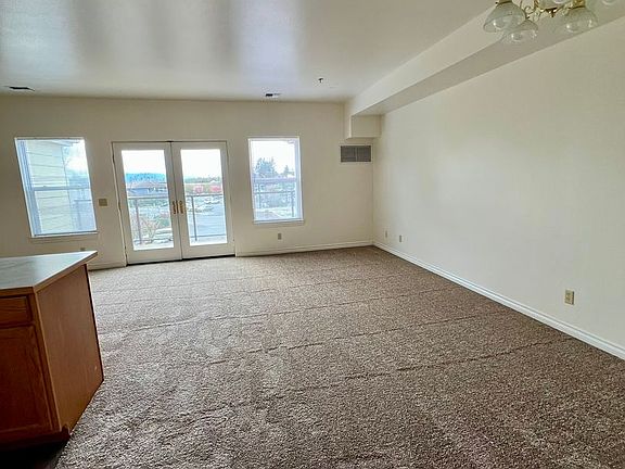 4th image of 5711 Vista Dr APT 202