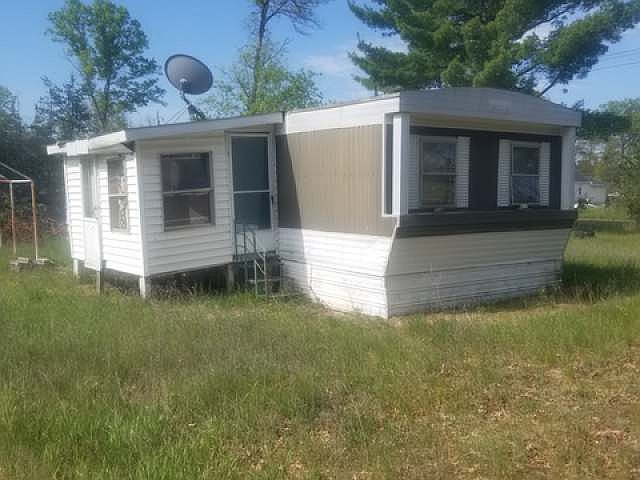 1st image of 10266 Pigeon Dr