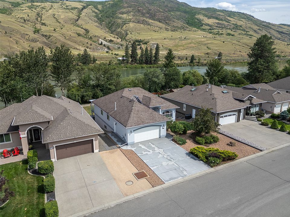 1st image of 3727 Overlander Dr