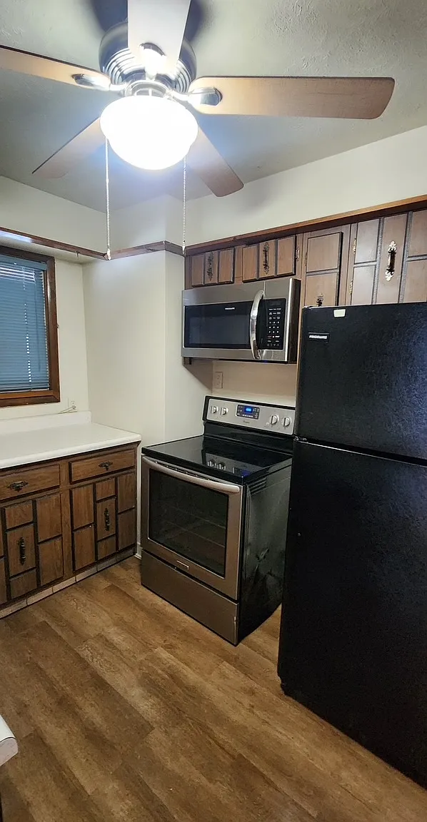 3 bed, 1100 sqft, $1,050 — Photo 4