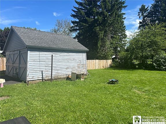 5th image of 65 Cleveland Ave