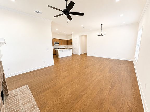 5th image of 286 Ferry Lake Dr
