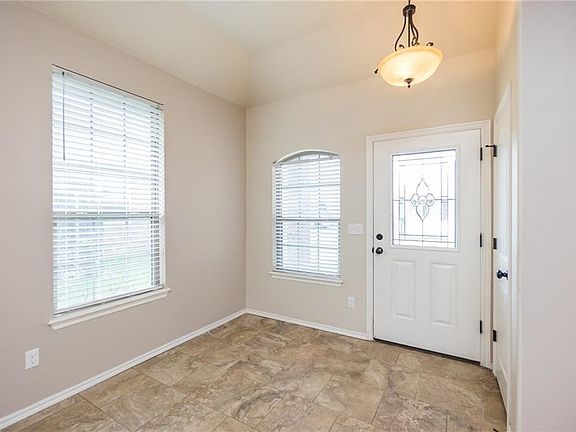 5th image of 11423 NW 121st Pl