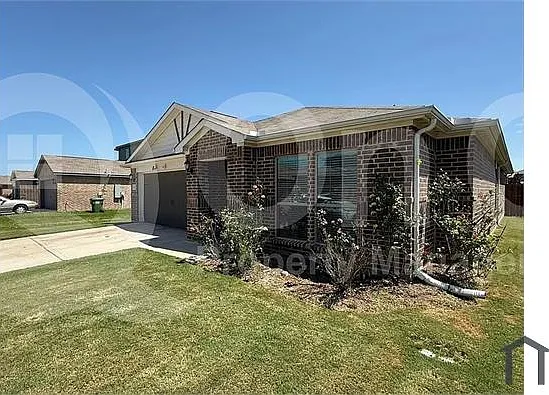 2012 Canterbury Dr — Photo 10