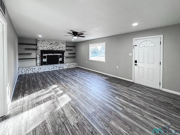4th image of 307 S Evergreen Ave