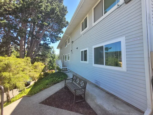 2 Bedroom Corner unit walk to WWU Photo 1