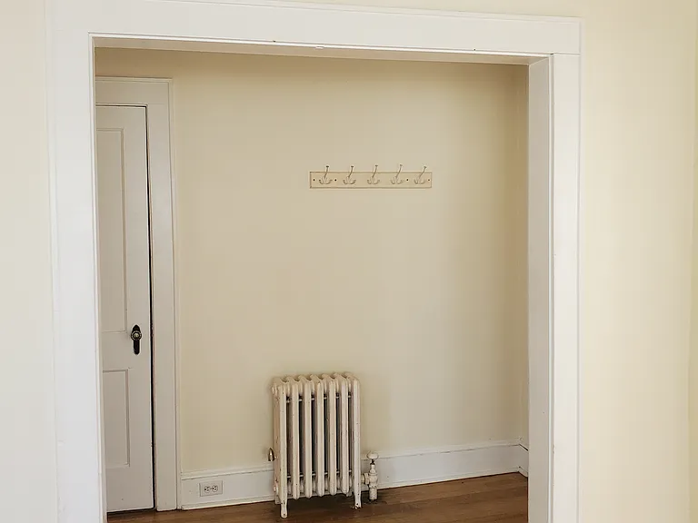 55 Foster Sq — Photo 5
