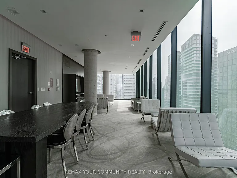 11 Charlotte St #204 — Photo 32
