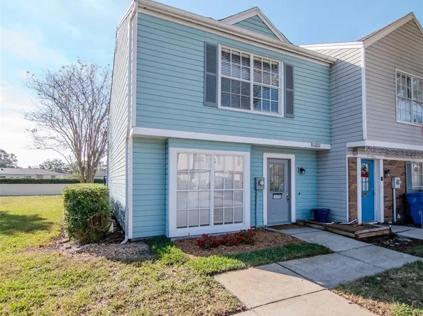 16139 Rambling Vine Dr E, Tampa, FL 33624