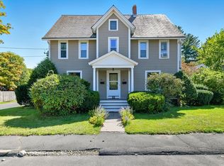 60-62 Maple St, Easthampton, MA 01027