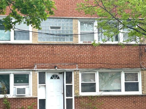 547 Geneva Ave APT 202B, Bellwood, IL 60104