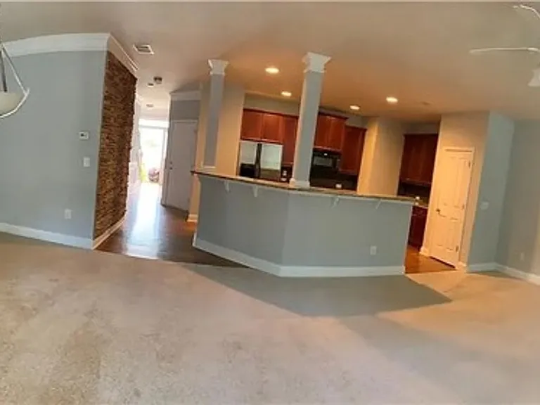 2408 Strand Ave — Photo 12