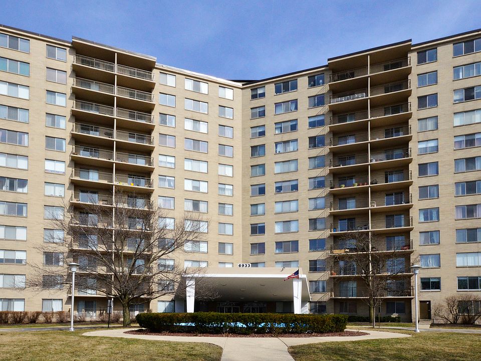 1st image of 6933 N Kedzie Ave APT 209