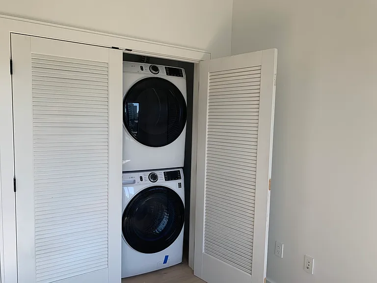 50 Leo M Birmingham Pkwy #607 — Photo 5