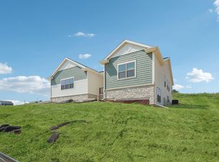 994 Autumn Blaze Way, Oregon, WI 53575