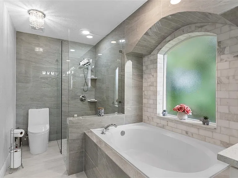 8207 Westmont Terrace Dr — Photo 19