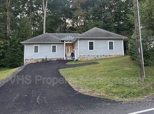 2400 Lakeview Pkwy, Locust Grove, VA 22508