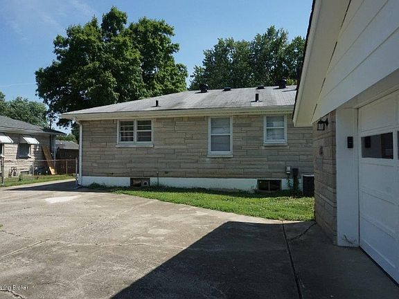 5th image of 5703 Mockernut Ln