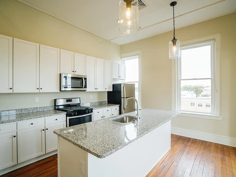 520 Mulberry St #402 — Photo 3