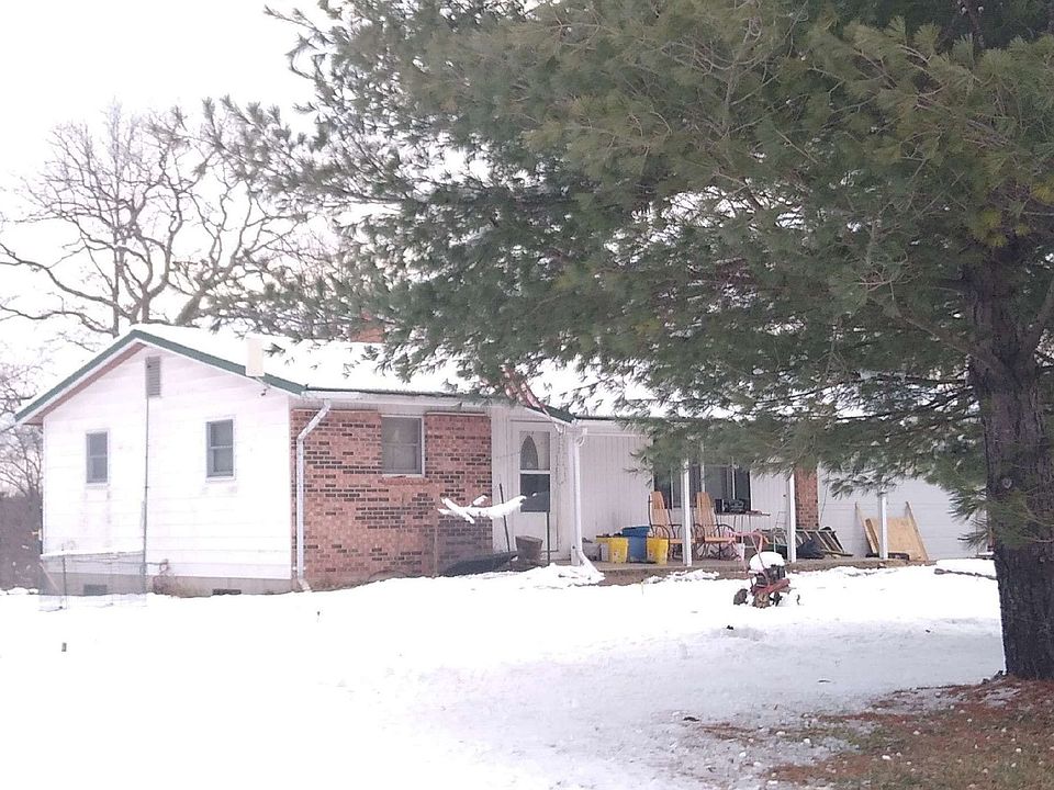 2nd image of 737 County Road 2150