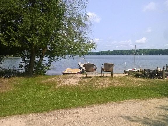 3rd image of 14008 Percy Dr