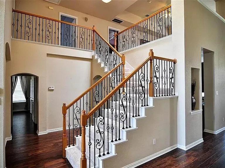 4561 Risinghill Dr — Photo 8