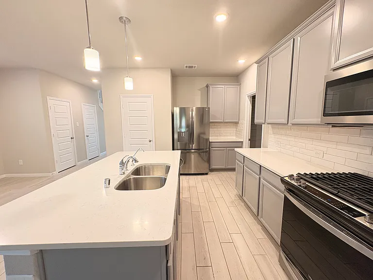 17542 Rosette Grass Dr — Photo 6