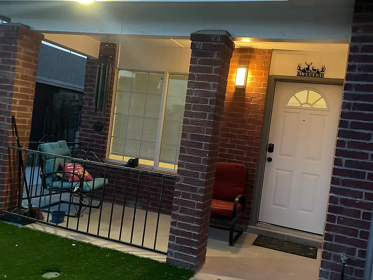 14205 Desert Sage Dr — Photo 2